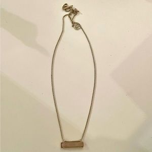 Kendra Scott necklace
